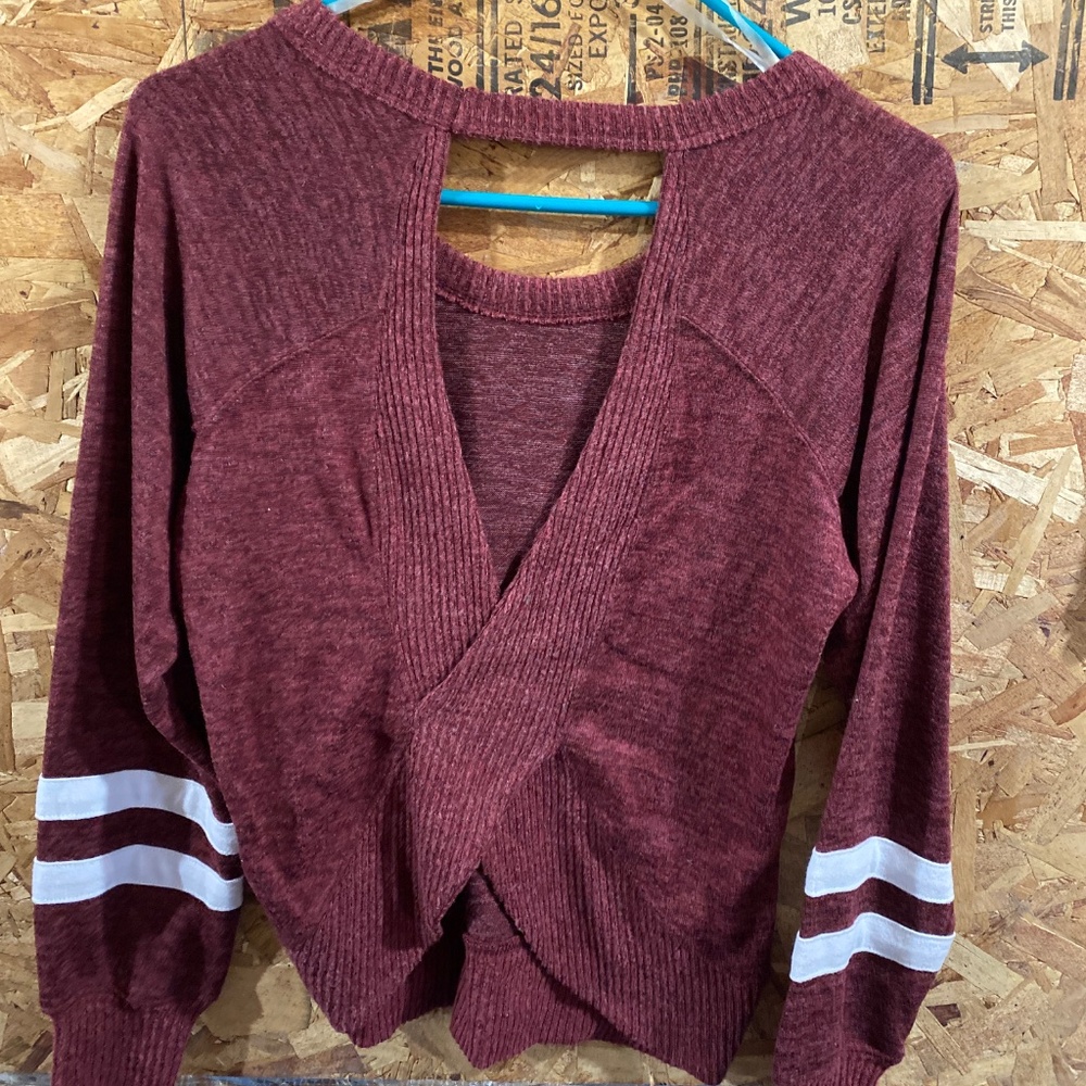 Open back pullover - Picture 2 of 2